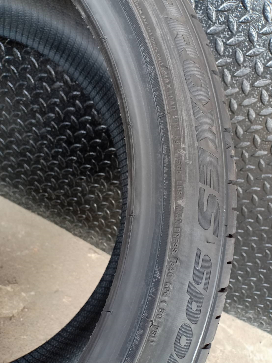 TOYO 235/40ZR19 PROXES SPORT ราคาส่ง