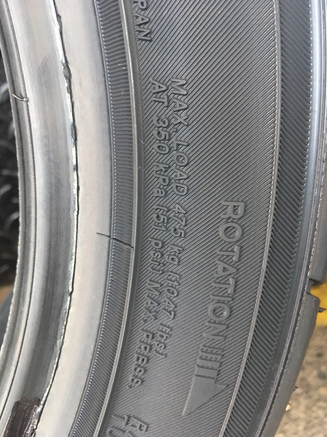 YOKOHAMA AD08R 195-50-15 เส้น 3750 ปกติ 4800