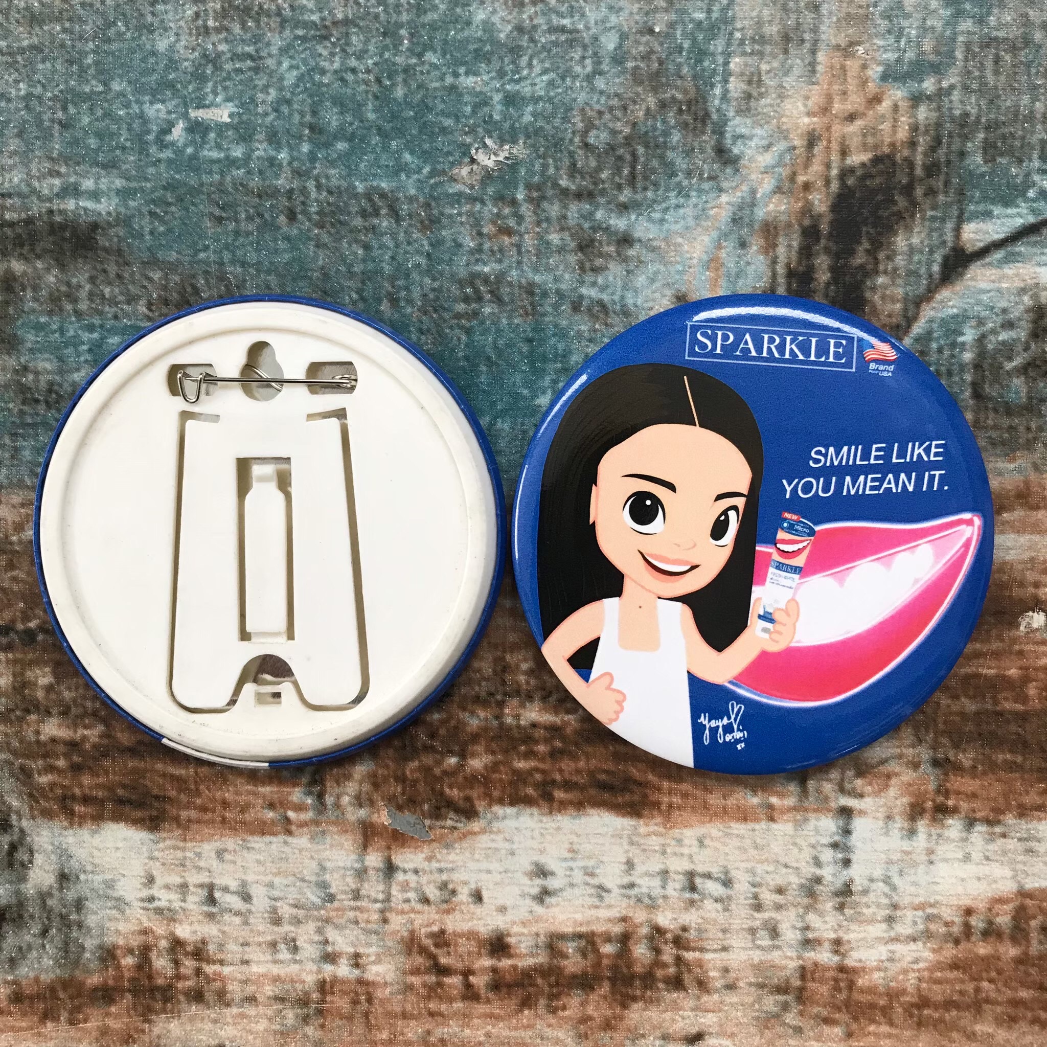 เข็มกลัด รับทําเข็มกลัด ขาตั้งโชว์รูปภาพ 10ซม