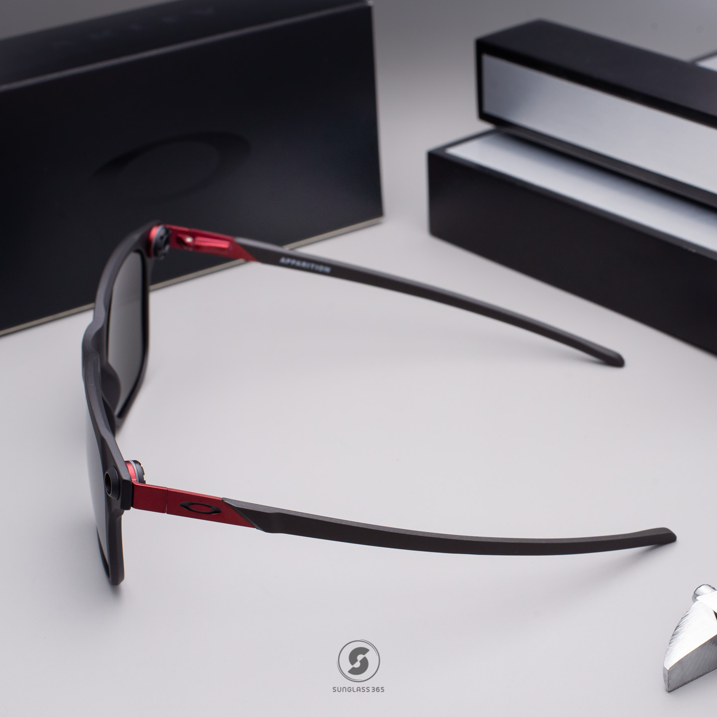 Oakley OO9451-16 MotoGP Collection Satin Black Prizm Black