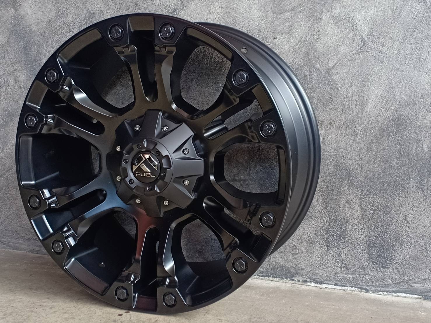 FUEL-VAPOR 20X9 6X135/6X139.7 +20 106.1 MATTE BLACK