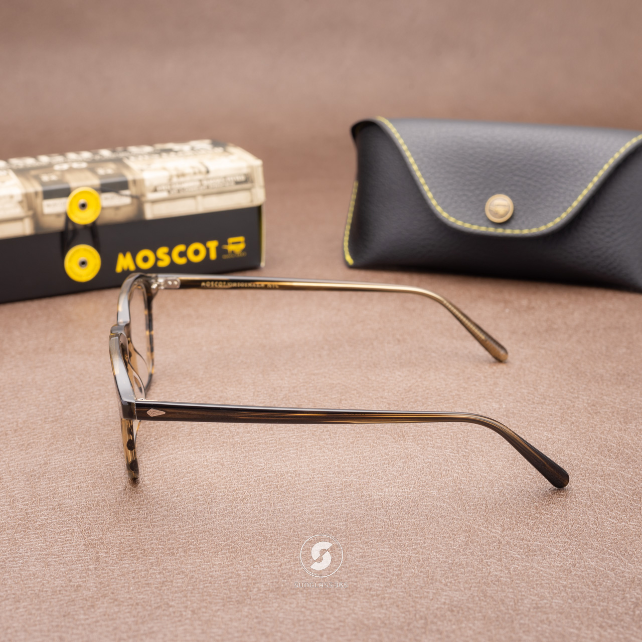 แว่นสายตา Moscot Vantz Brown Bamboo