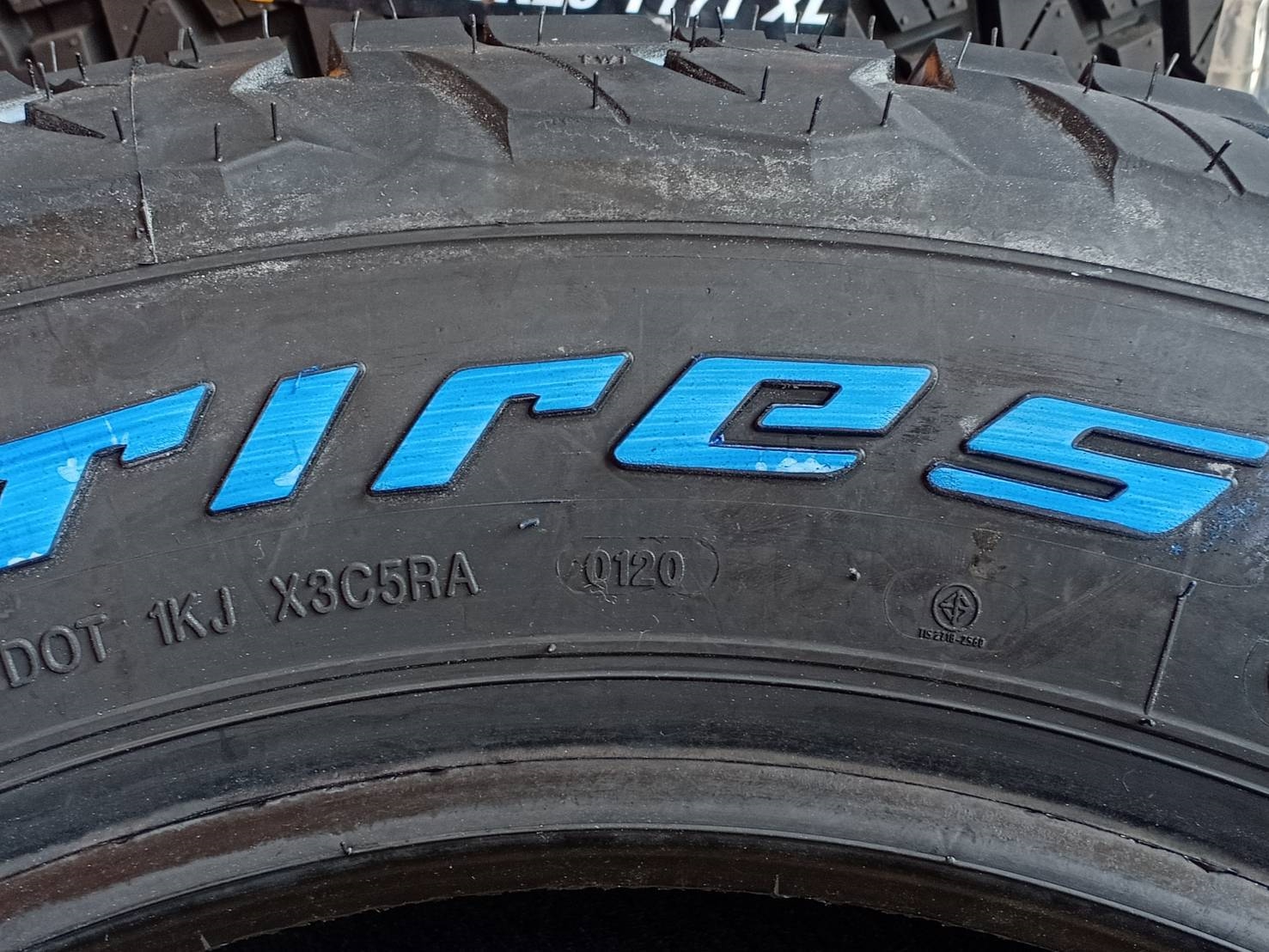 RAIDEN MONSTER AT2 265/60R18 114T (ปี20)