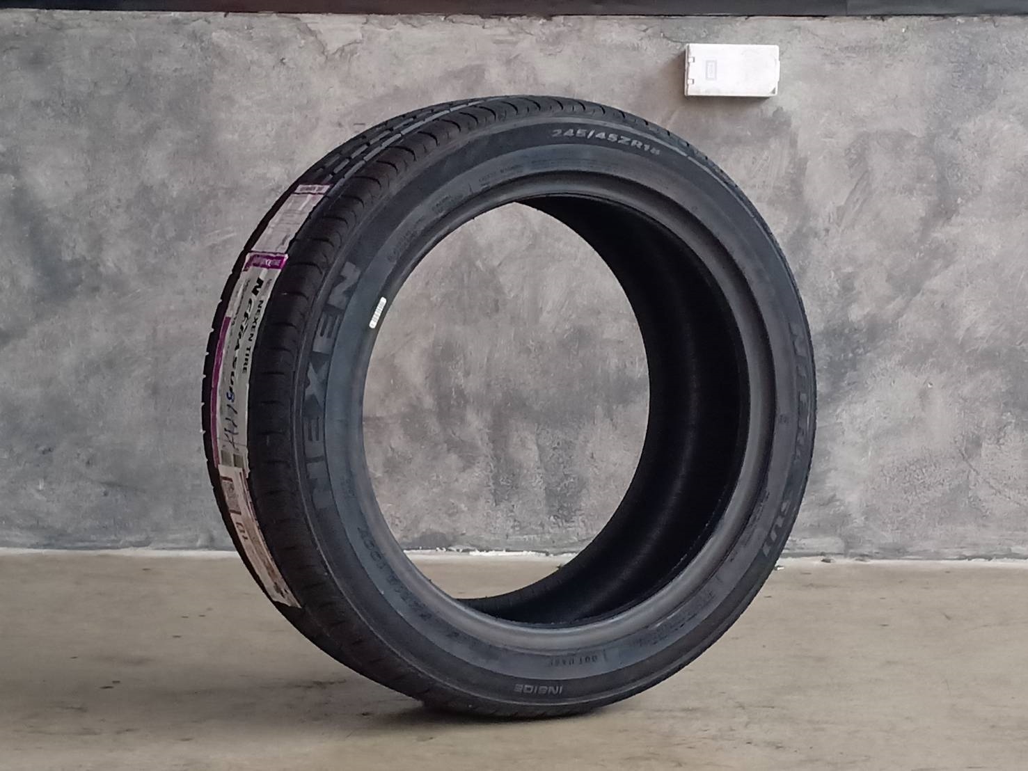 NEXEN SU1 245/45-18 เส้น 3500 ปกติ 4500 ปี18 มี1เส้น เท่านั้น