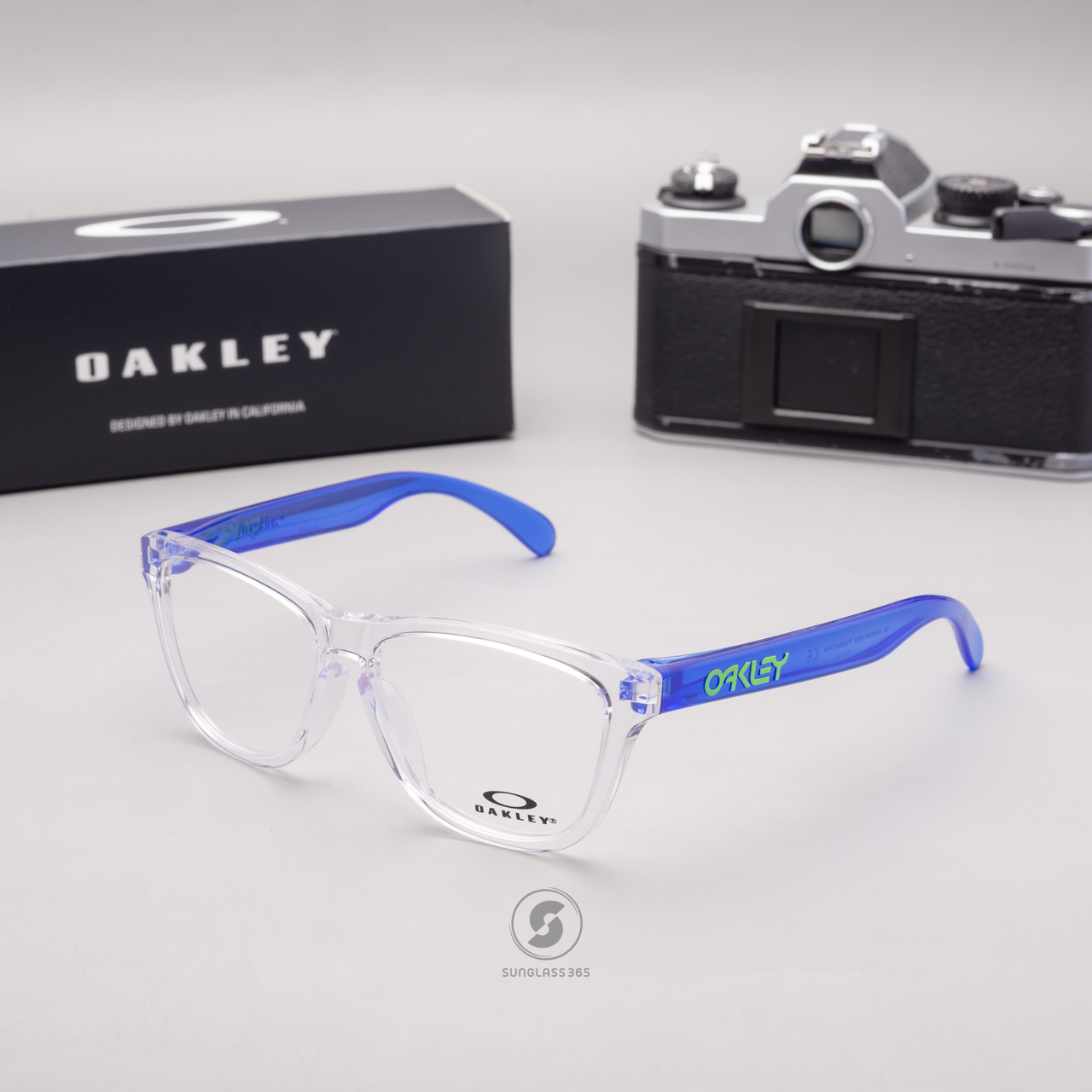 Oakley Frogskins XS (A) OY8009F-05 Polished Clear