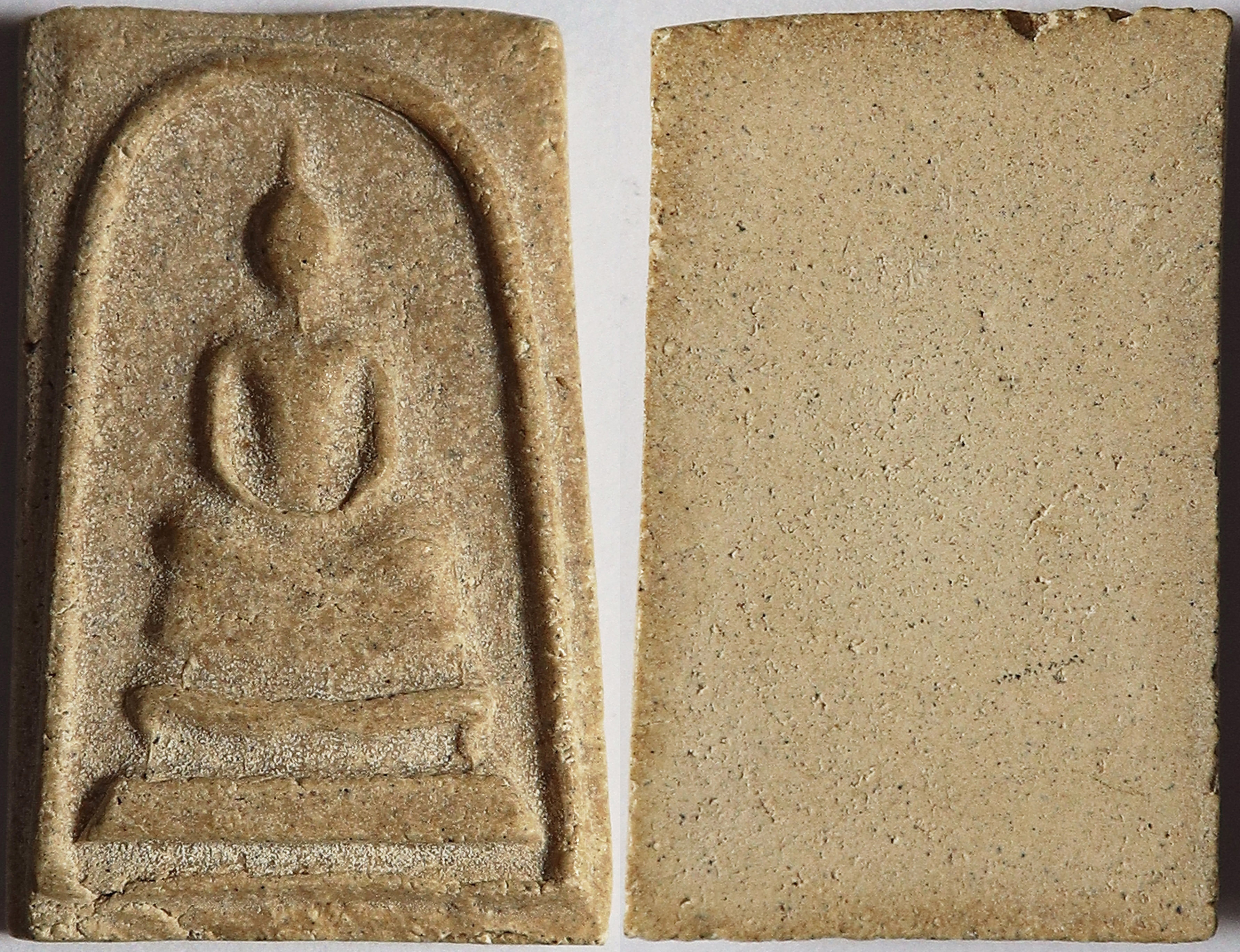 1640 พระสมเด็จ เนื้อผงพุทธคุณ เนื้อดี มวลสารมาก เกจิอาจารย์ ยุคเก่า