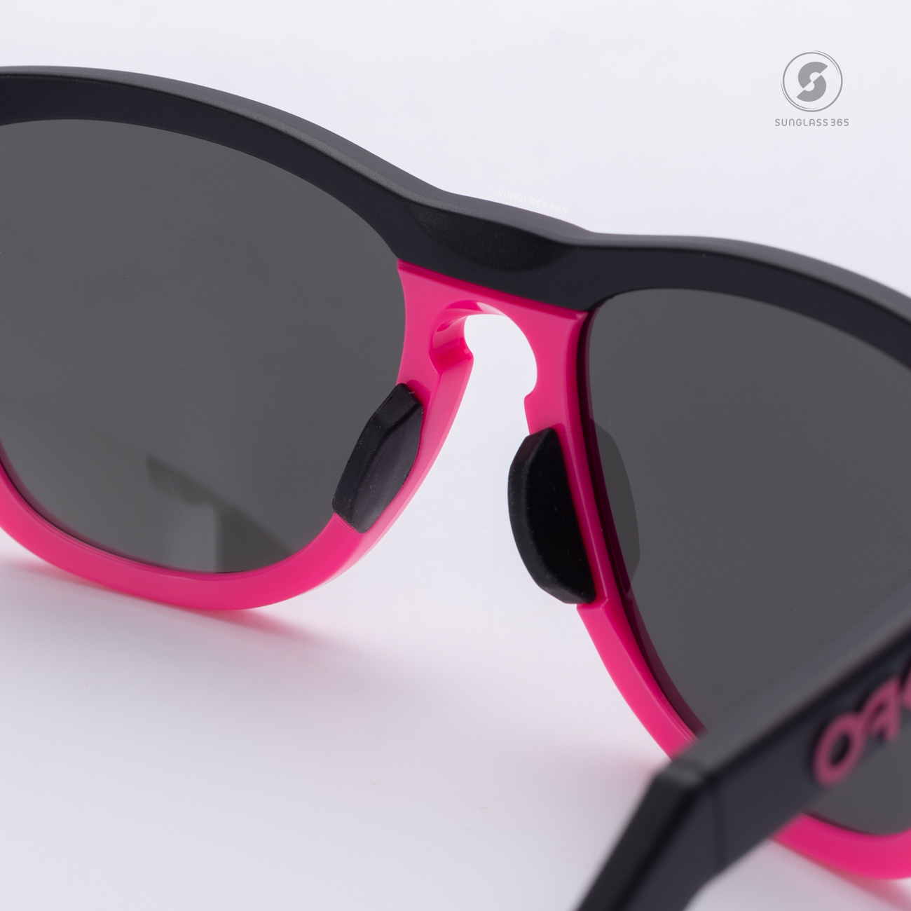 OAKLEY Frogskins Hybrid OO9289-04 Matte Black Neon Pink Prizm Black
