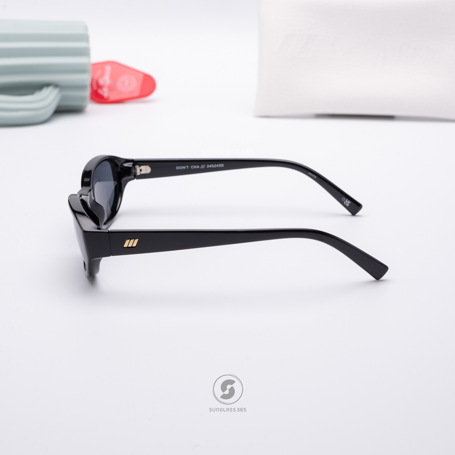 แว่นกันแดด Le Specs LSP2452430 DON'T CHA Black