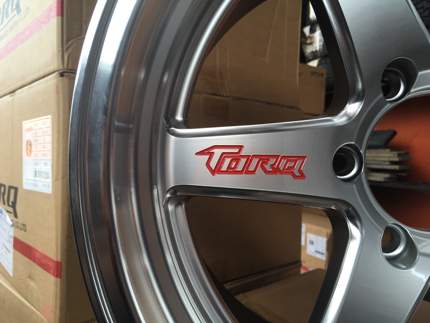 DIR APP TORQ ขอบ18นิ้ว 6x139.7