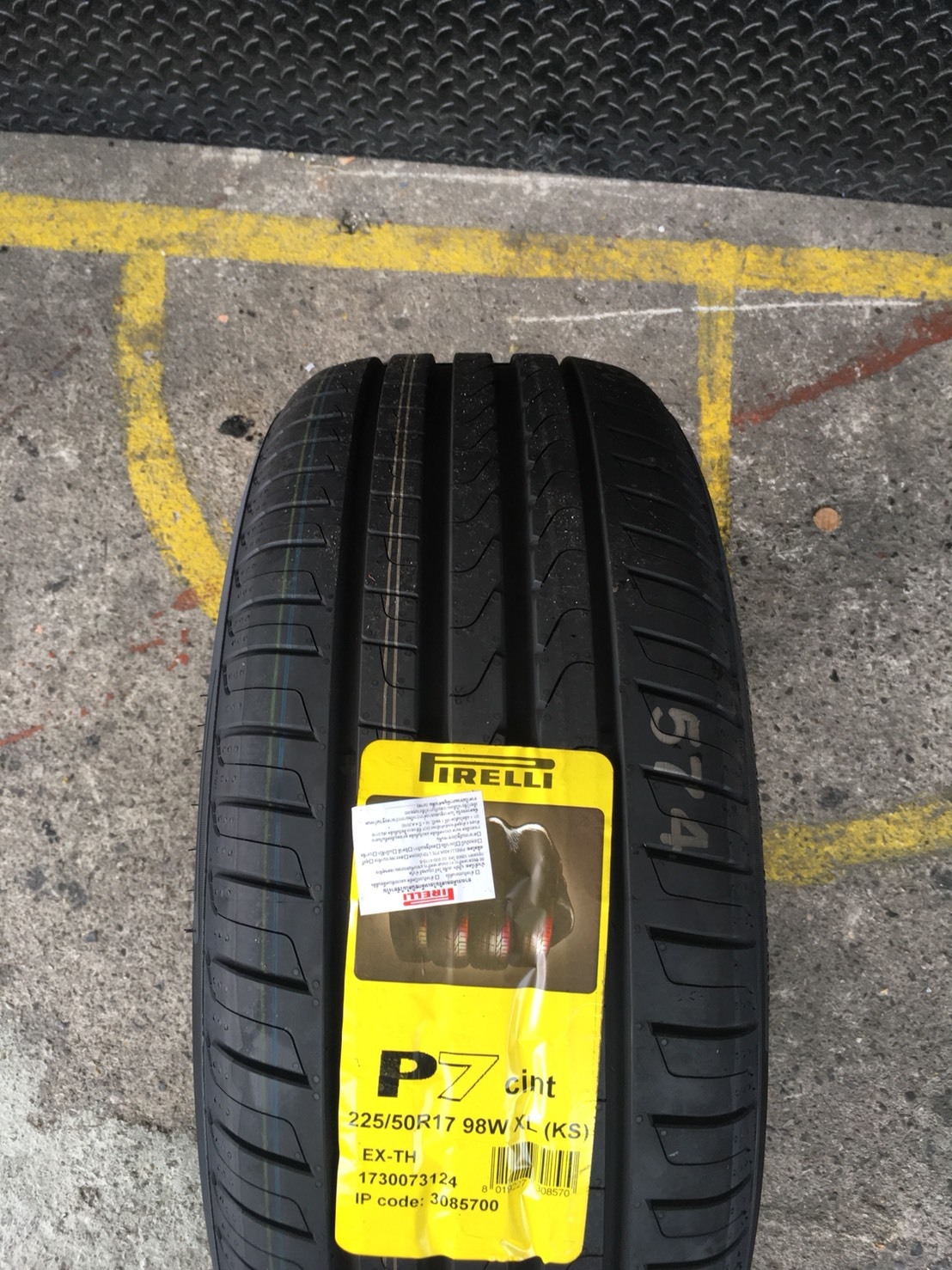 PIRELLI CINTURATO P7 225/50-17 ซื้อ2แถม2