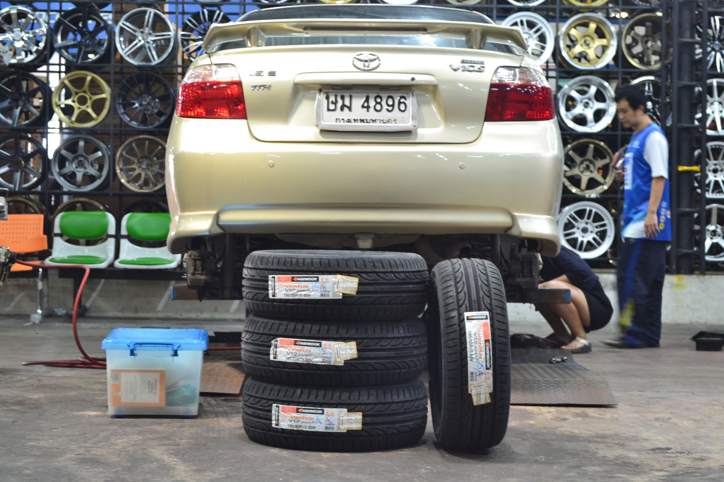 ยางใหม่ HANKOOK V12EVO2 195/55-15 ราคาพิเศษ