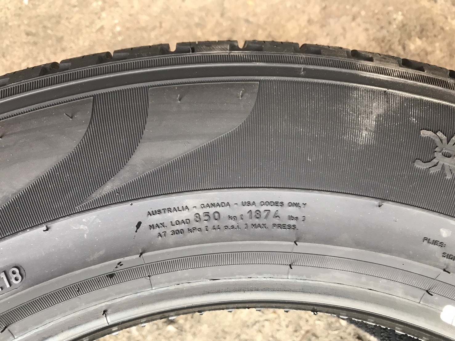 PIRELLI SCORPION VERDE ALL SEASON+ 225-65-17 เส้น 3750 บาท ปี17 ปกติ 7500