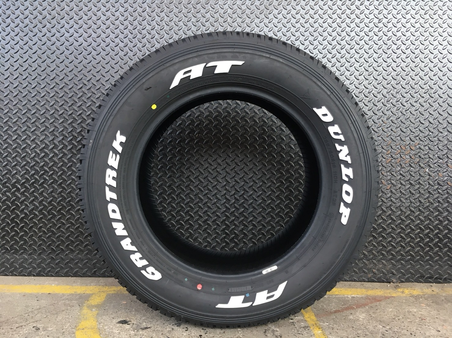 DUNLOP 2GRANDTREK AT25 265-60-18 เส้น 6500 ปี18 (ตัวหนังสือขาว)