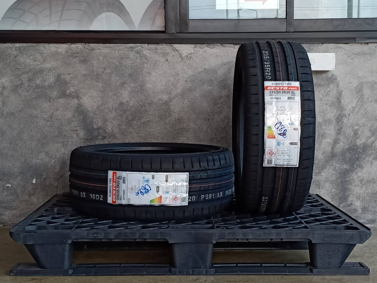 KUMHO 235/35ZR20 ECSTA PS91 XL 92Y MADE IN KOREA