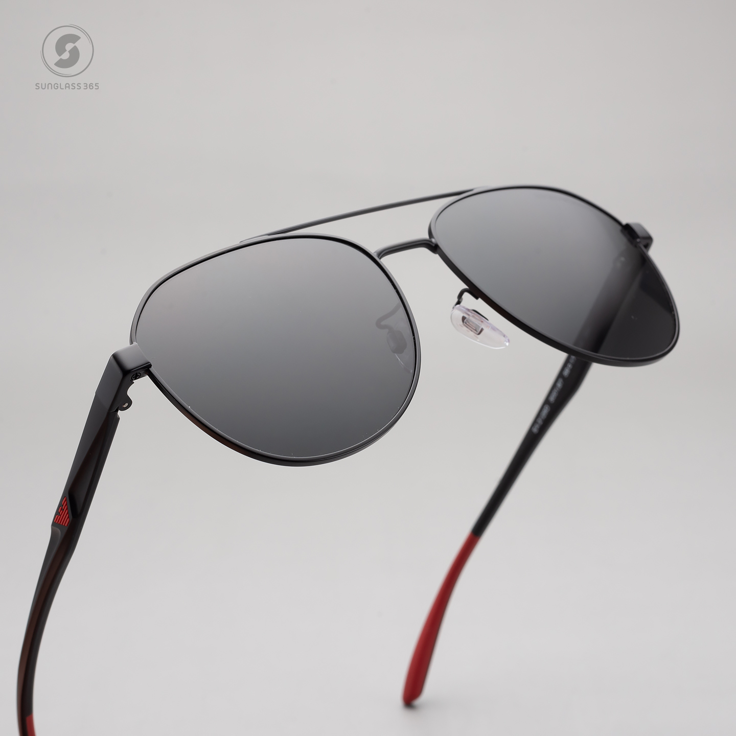 แว่นกันแดด Emporio Armani EA2129D 300187