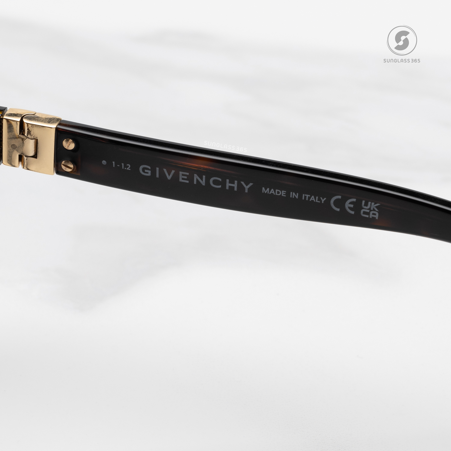 แว่นสายตา Givenchy GV50016I 052