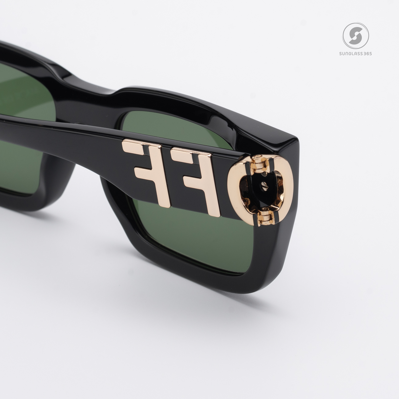 แว่นกันแดด Off-White OERI125 1055