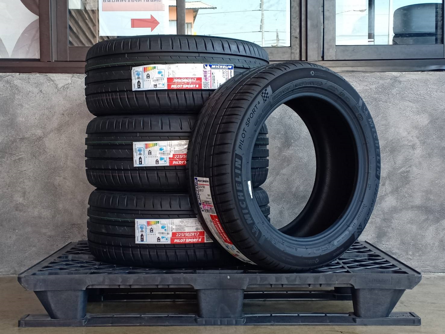 MICHELIN 225/50ZR17 PILOT SPORT 4ST 98Y MADE IN THAILAND
