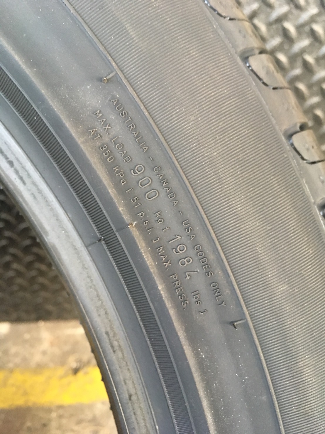 PIRELLI SCORPION VERDE 265-45-20 ยางใหม่ ราคาพิเศษ