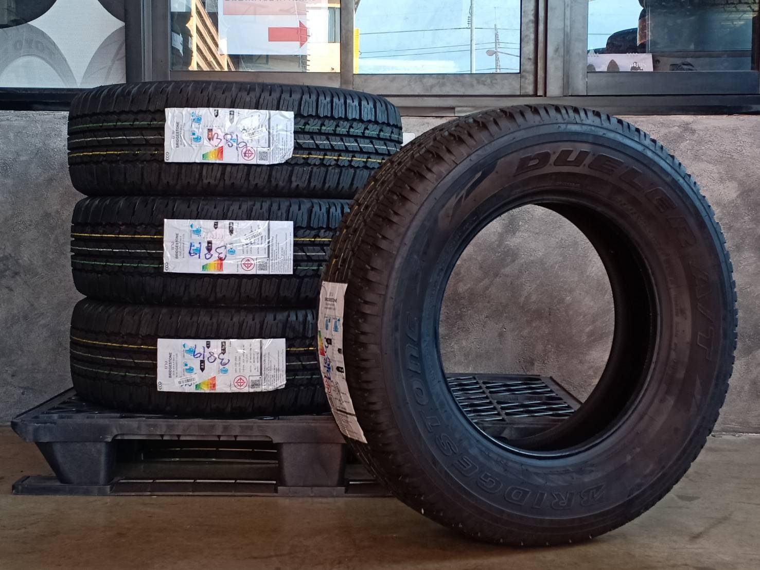 BRIDGESTONE DUELER A/T 693III 265/65R17 112S INDONESIA