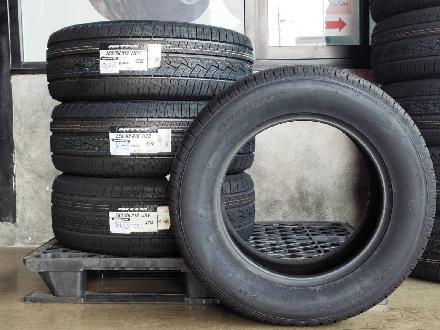 NITTO 421A 265/60R18 110V JAPAN Y:2419 TW:420