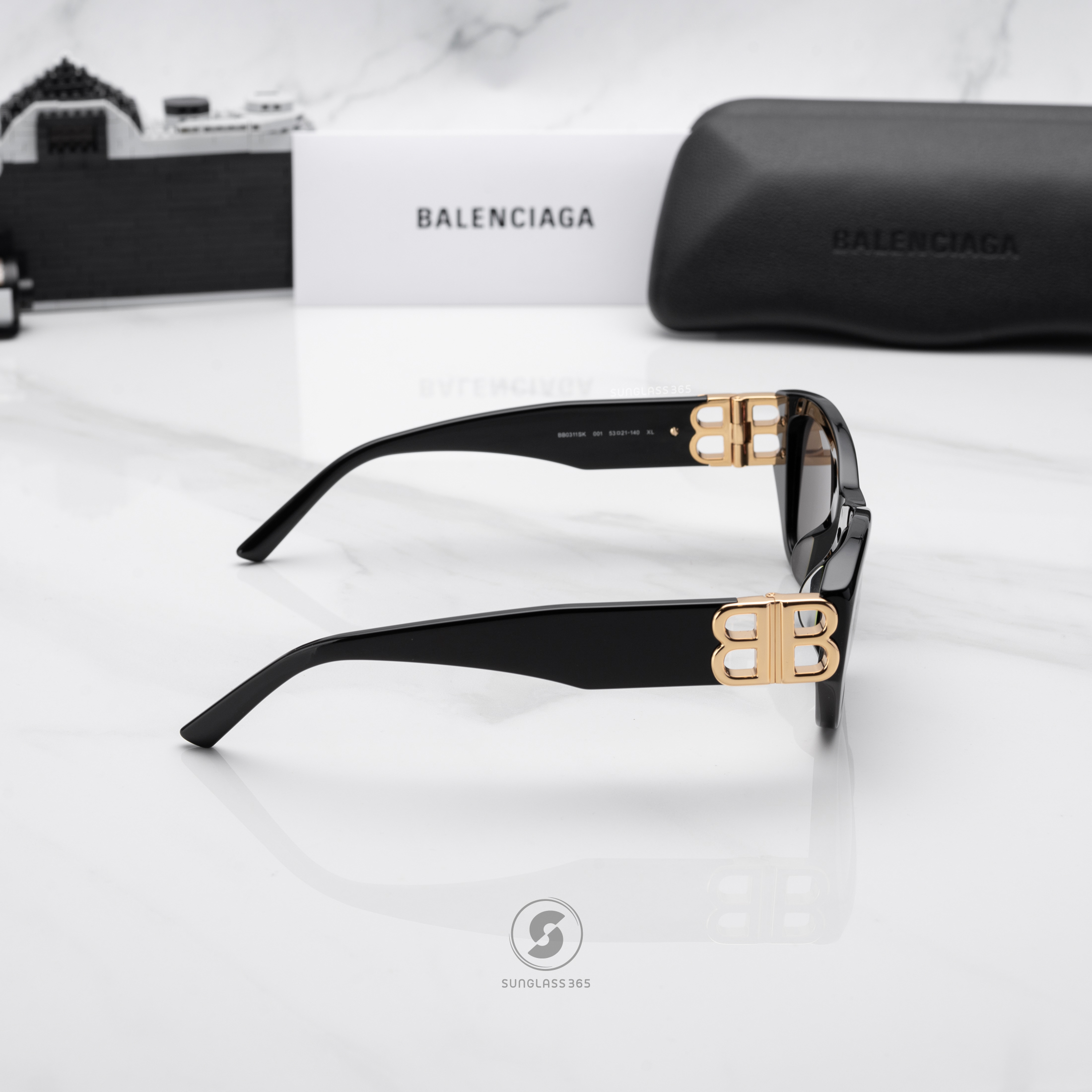 แว่นกันแดด Balenciaga BB0311SK 001