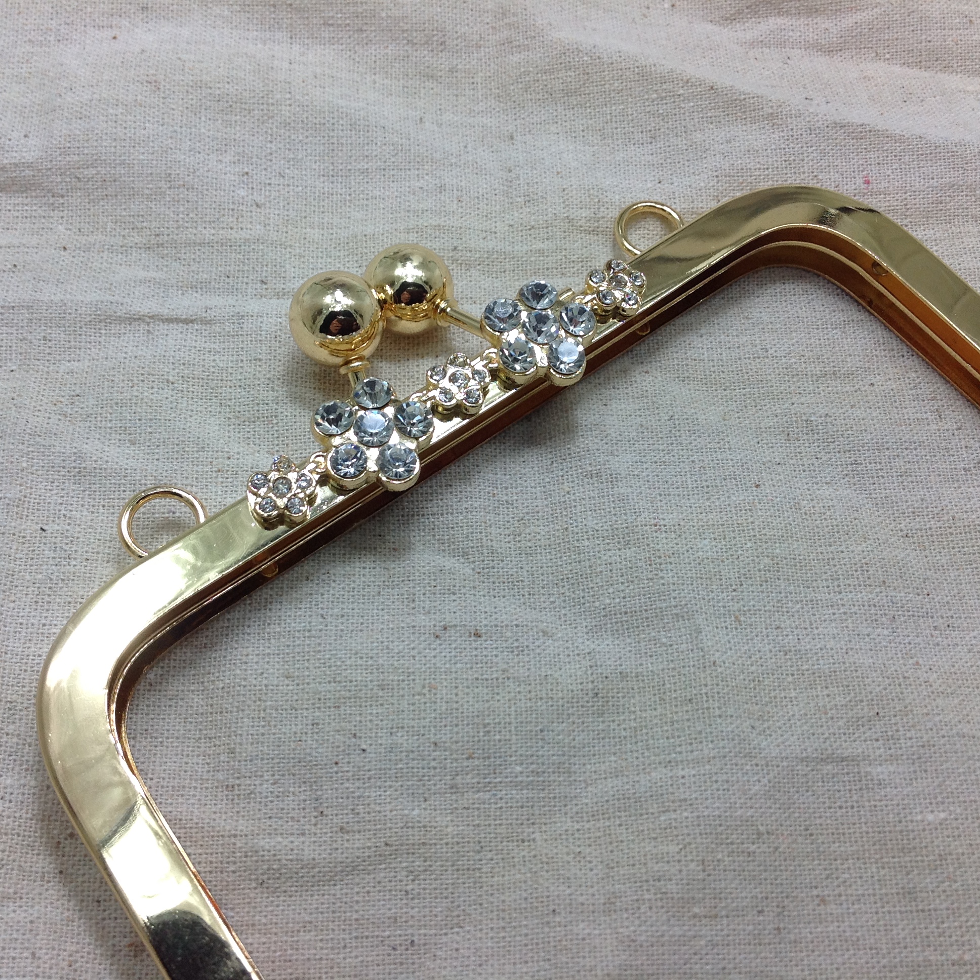 ปากกระเป๋าปิ๊กแป๊กดอกไม้6นิ้ว ทอง