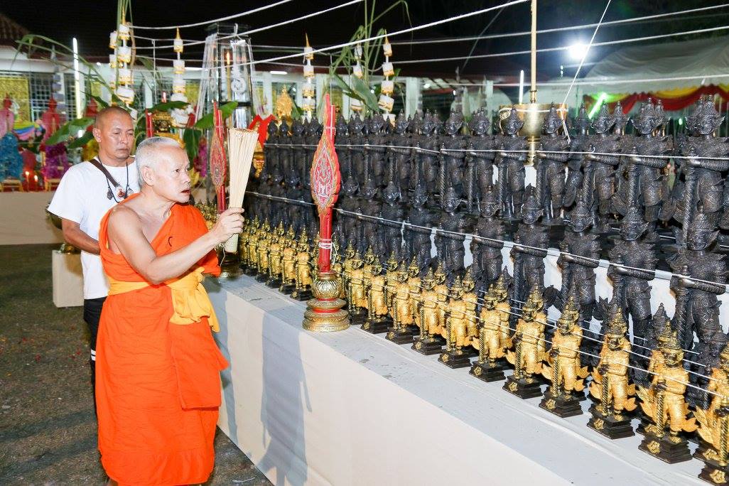 หมื่นยัน พันพระคาถา เทพ2หน้า