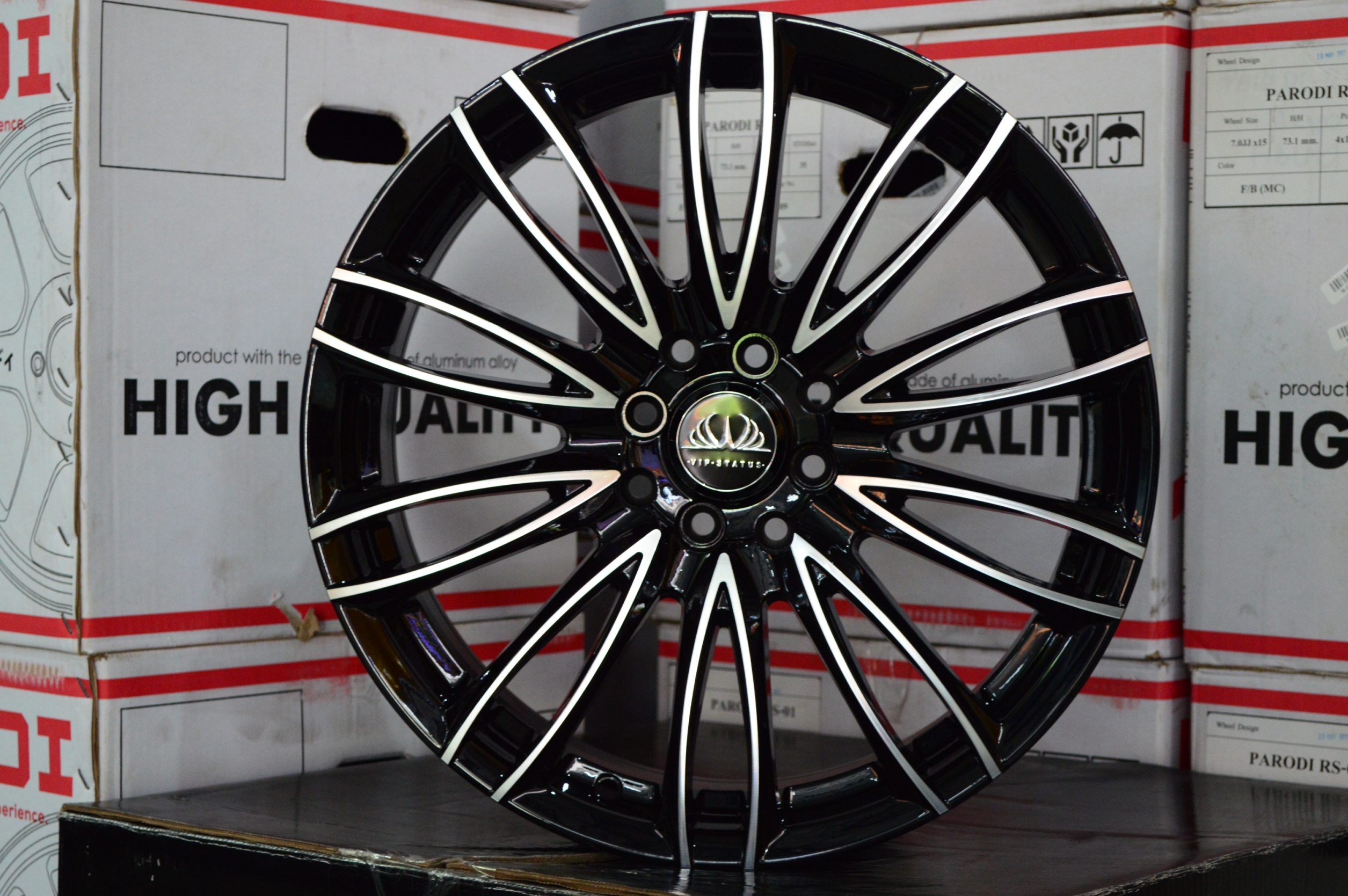 ล้อมาใหม่ ใส่เก๋ง VIP STATUS ขอบ17 ราคาถูก