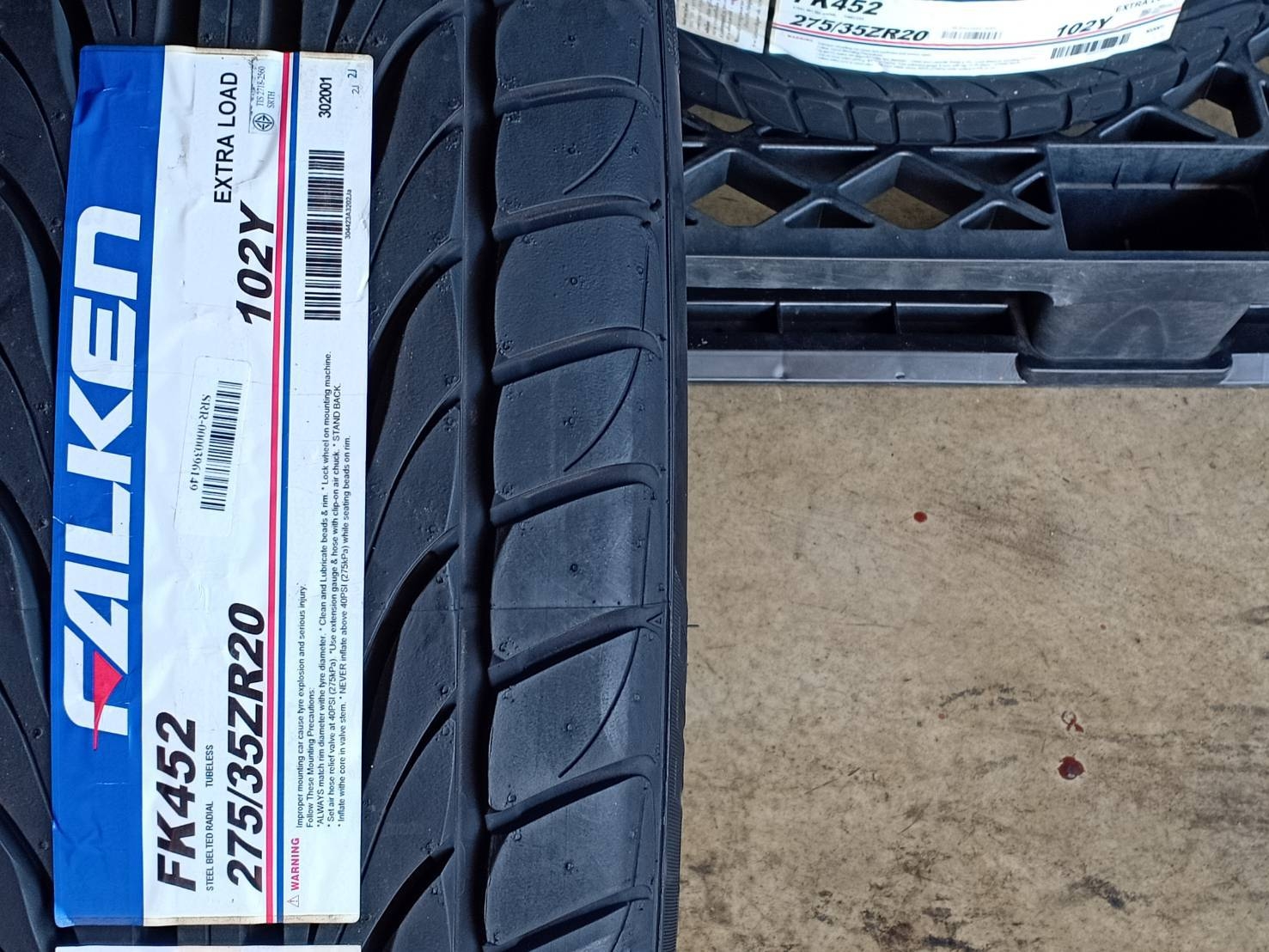 FALKEN 275/35ZR20 FK452 102Y MADE IN THAILAND