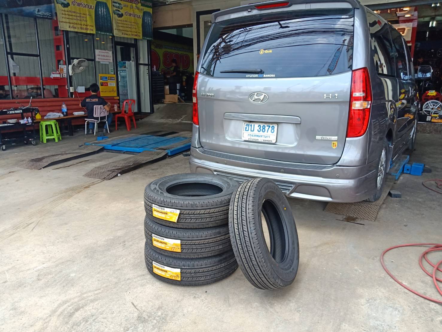 BRIDGESTONE R611 215/70R16 ราคาพิเศษ