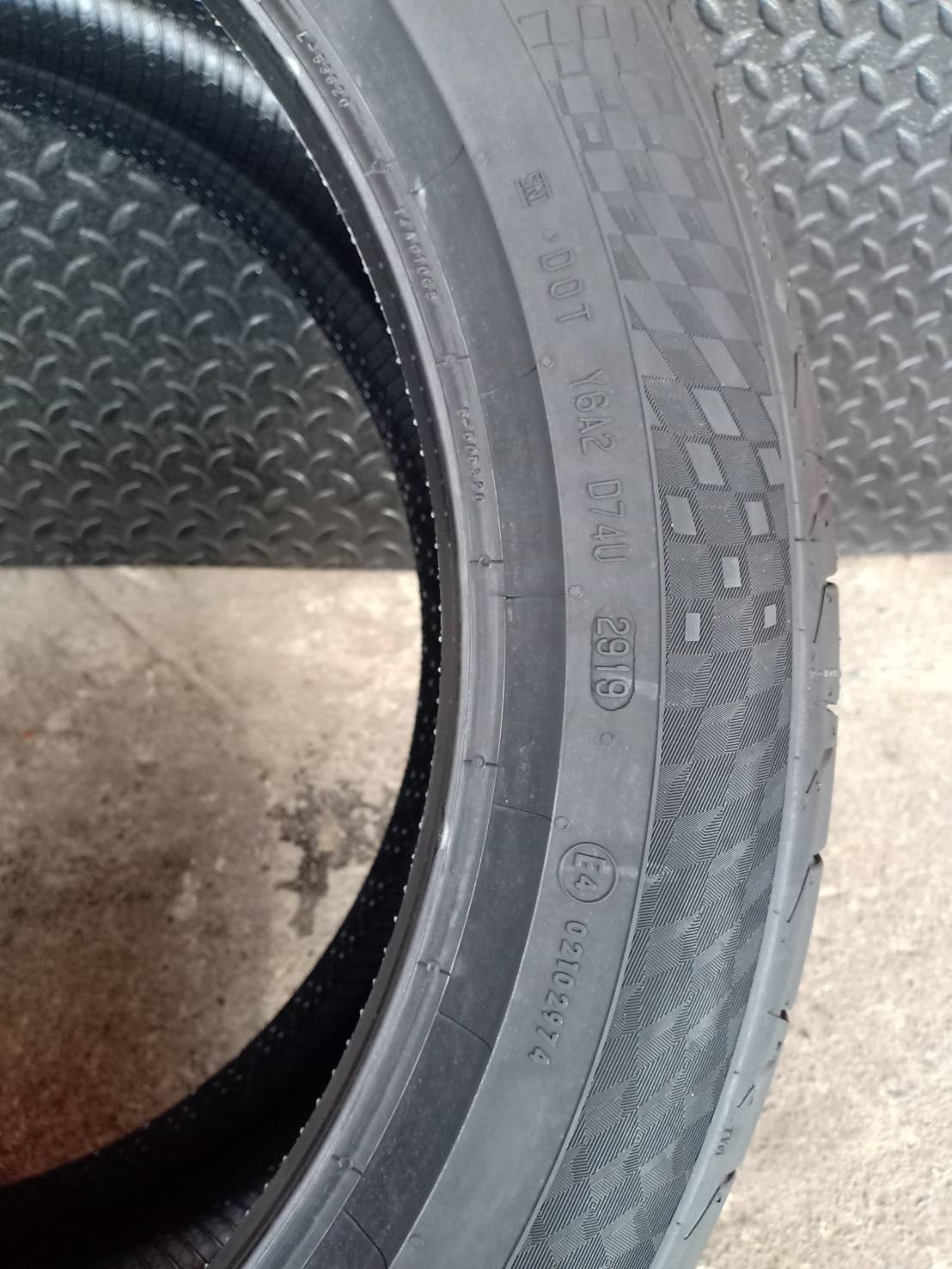 CONTINENTAL MC6 245/45-19 ราคาส่ง