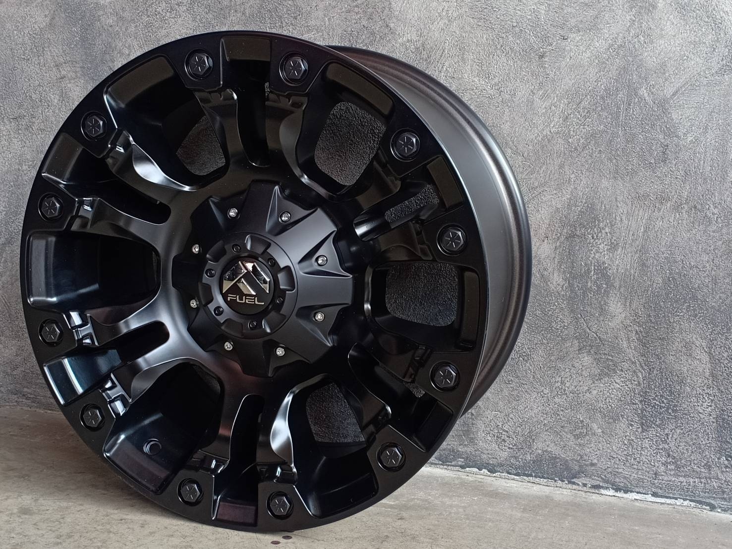 FUEL-VAPOR 18X9 6X135/6X139.7 +20 106.1 MATTE BLACK