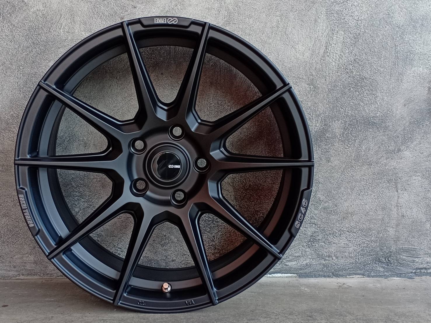 ENKEI TUNING SC46 17X7.5 5H114.3 ต้องการส่วนลดราคาพิเศษ กรุณาสอบถาม