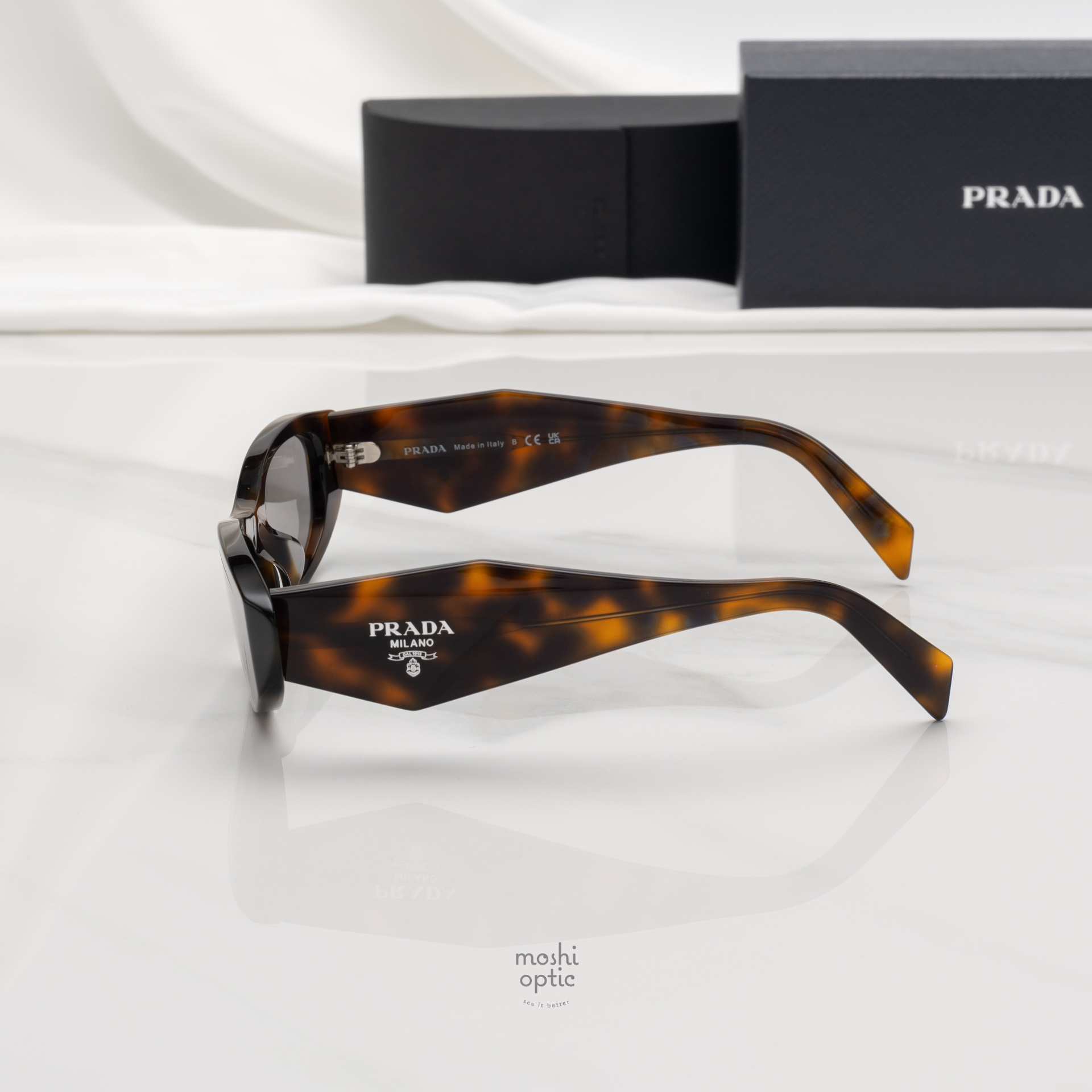 แว่นกันแดด PRADA PRB16SF 20D50Q