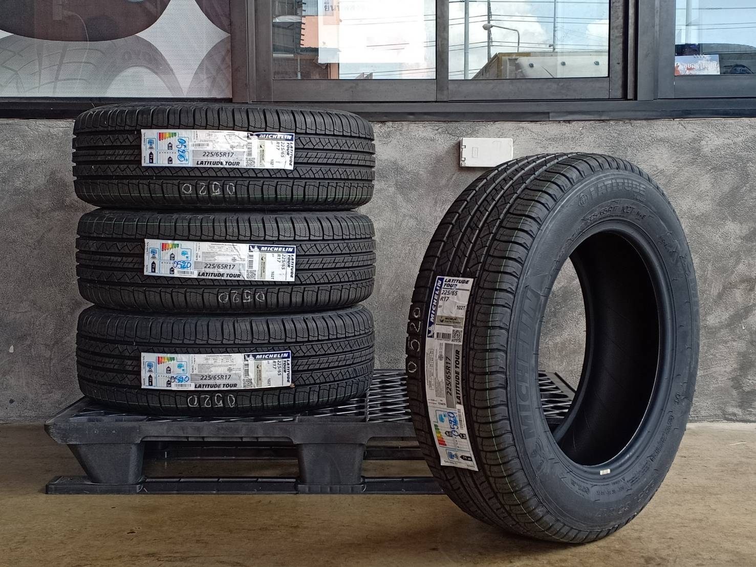 MICHELIN LATITUDE TOUR 225/65R17 ปี20