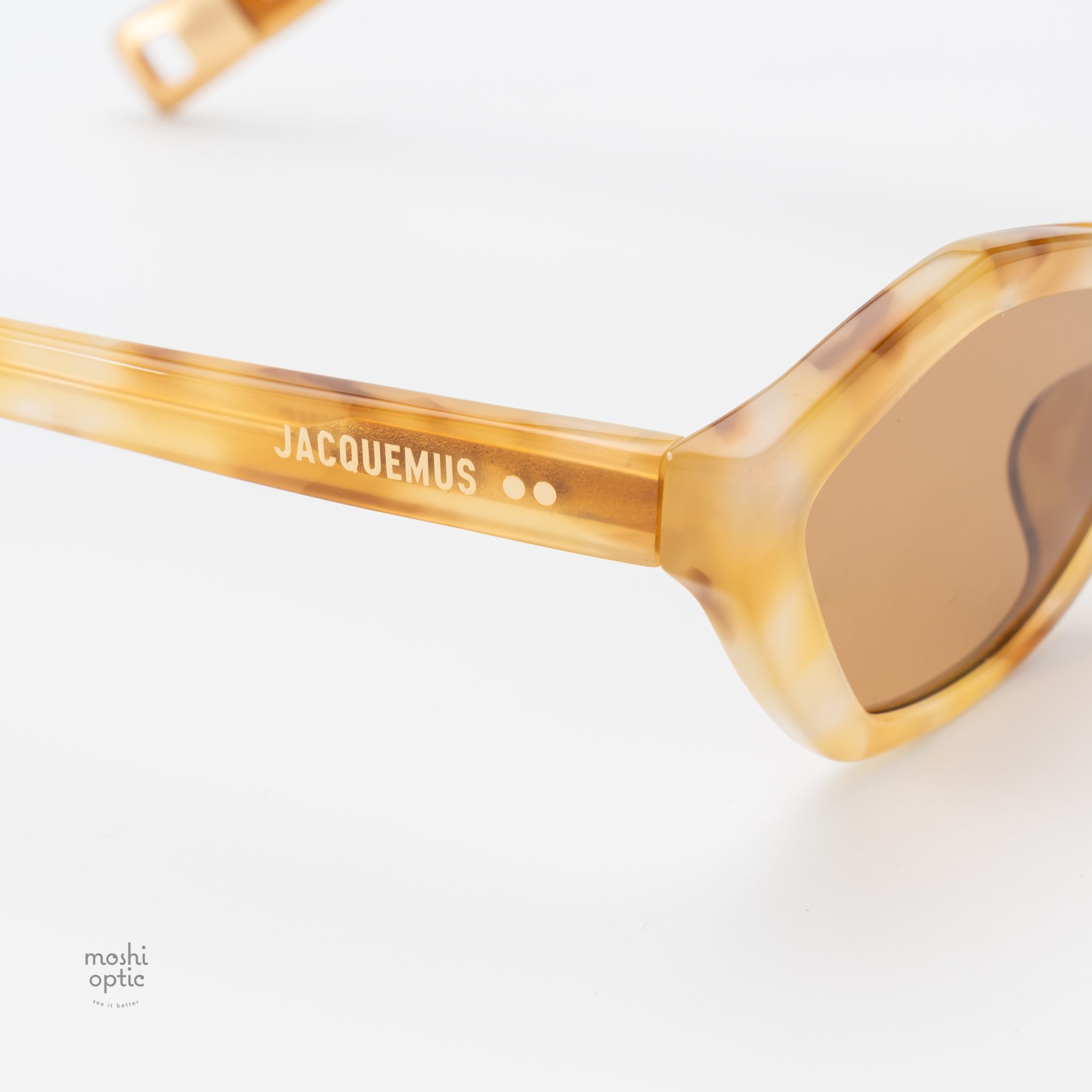 แว่นกันแดด JACQUEMUS BAMBINO JAC42 C8