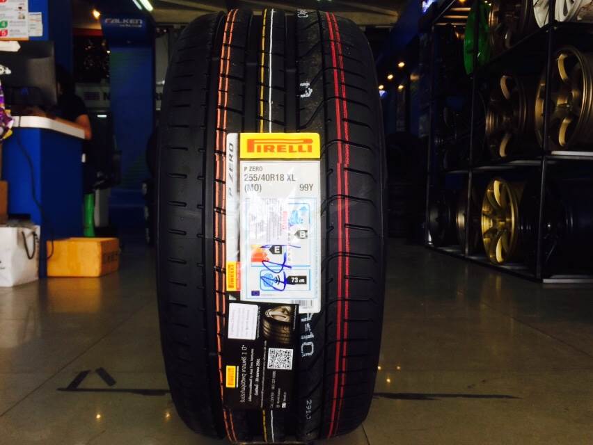 PIRELLI PZERO MO 255/40-18 ขาย 13800 ปี17