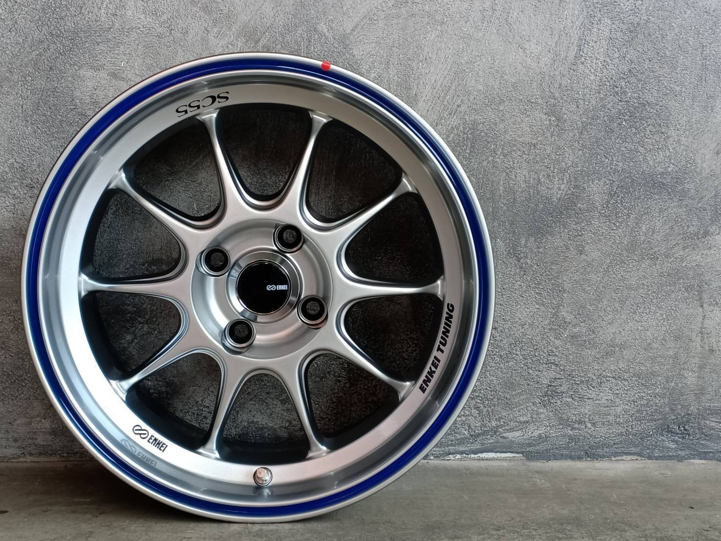ENKEI TUNING SC55 15X7 4X100 28 73.1 GHB1QR2DKB6LK สินค้าราคาถูก