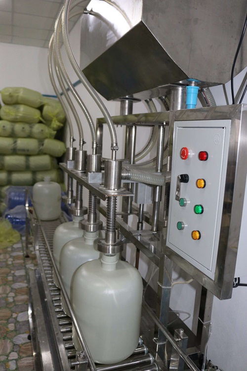 เครื่องบรรจุน้ำถัง20 ลิตร