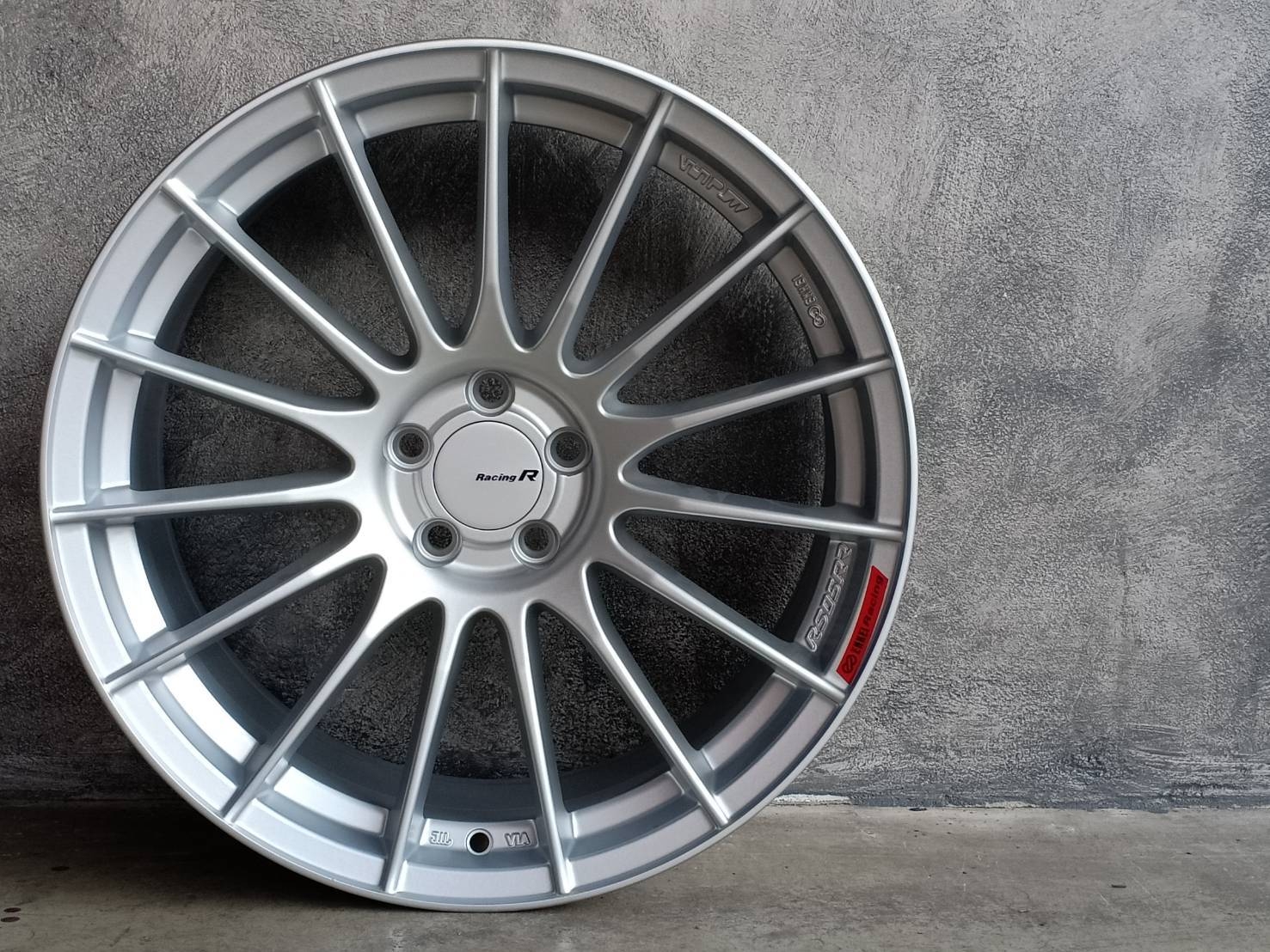 MF-1198F RS05RR 18X8.5 5H100 38 73.1 MS ต้องการส่วนลดราคาพิเศษ กรุณาสอบถาม