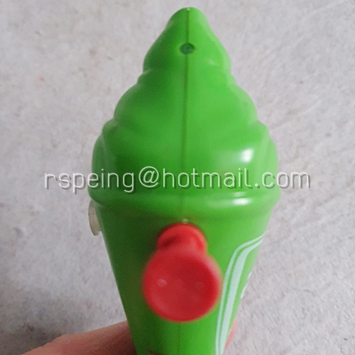 ปืนฉีดน้ำมินิทรงไอศกรีมโคนสีเขียว Wall's สุข 24 ชม.