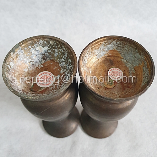 แจกันทองเหลืองเก่า ทรงอ้วน 8 นิ้ว ตราดอกบัว