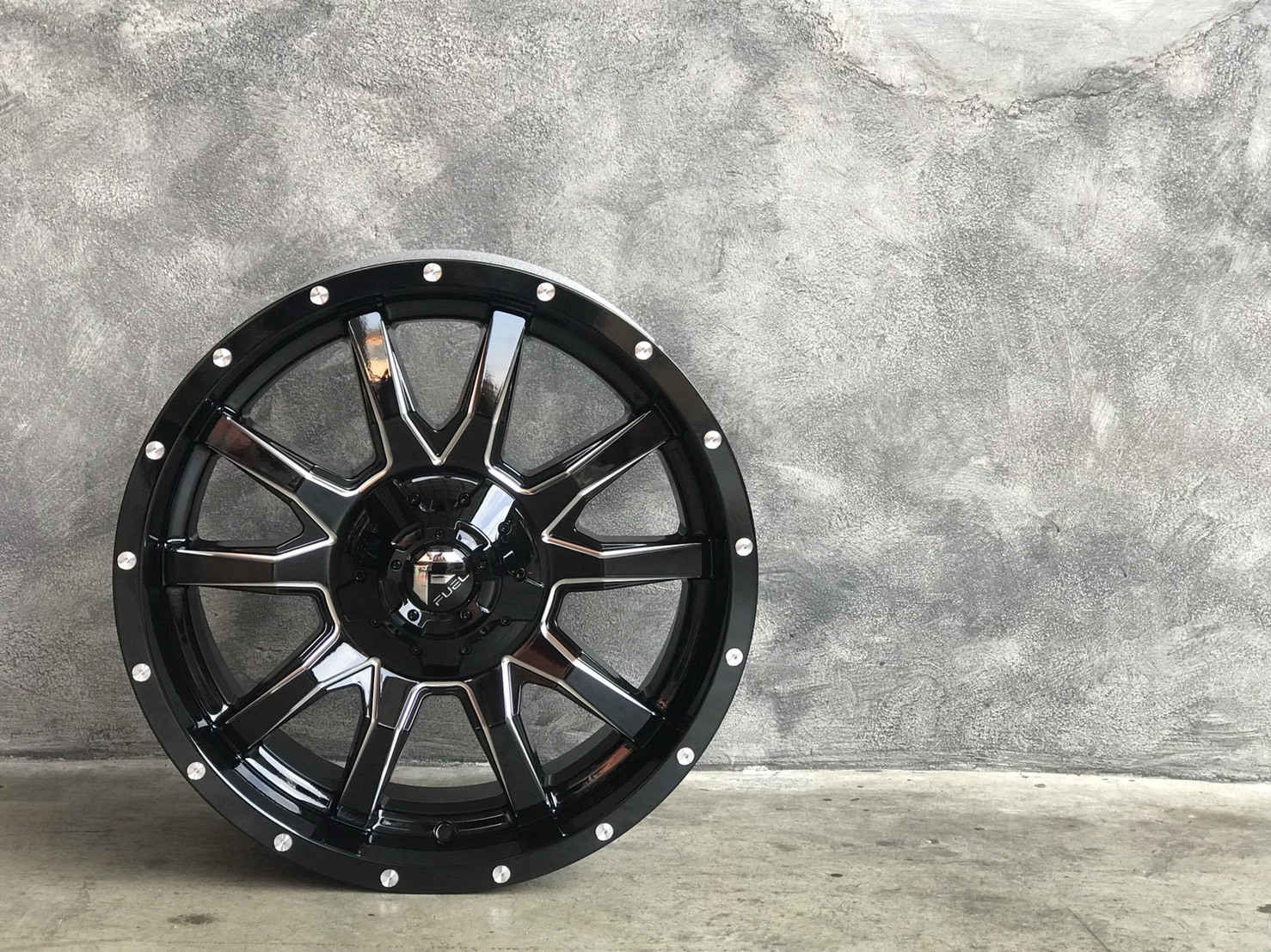 ล้อแท้ #FUEL #VANDAL ขอบ20 ราคาถูก