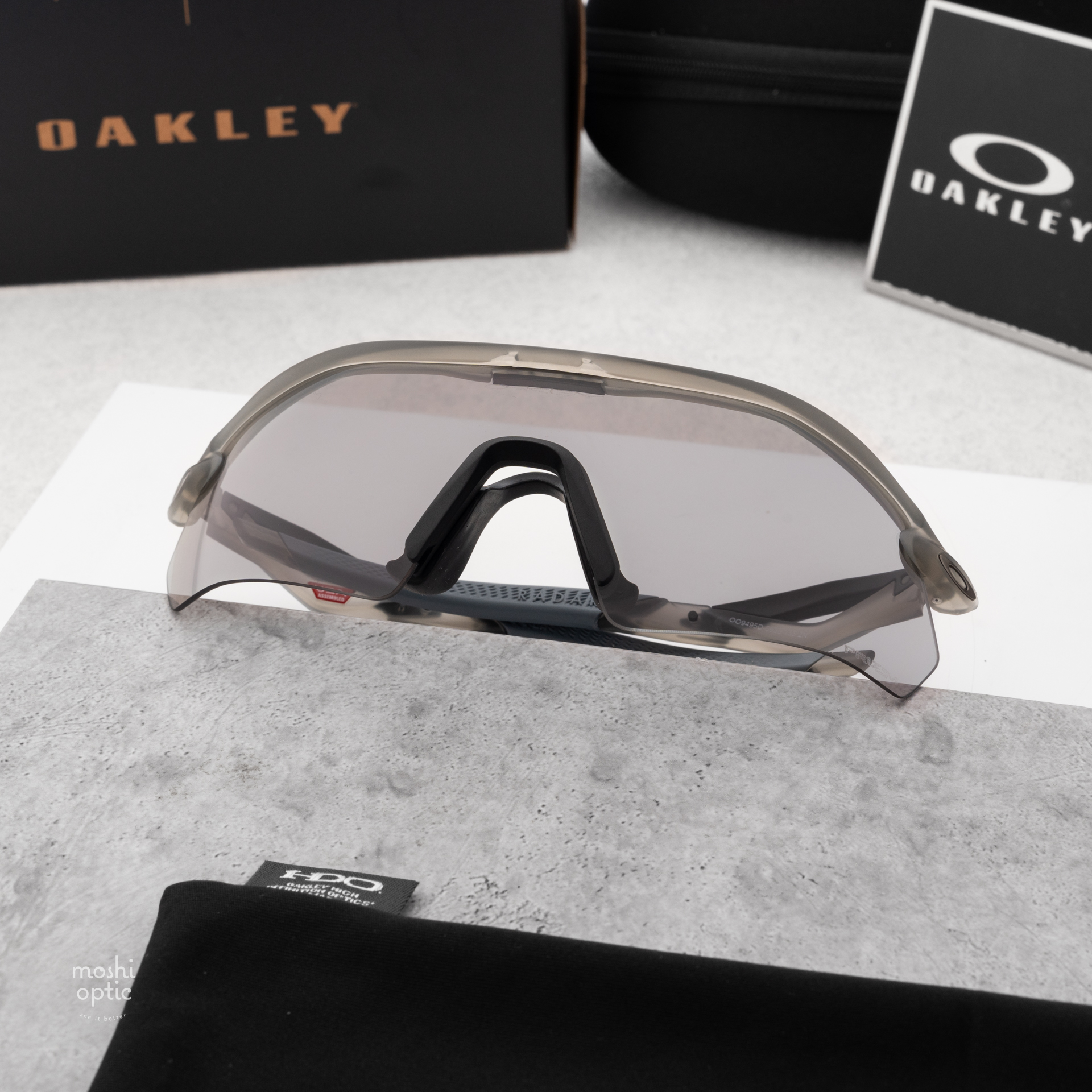 Oakley Radar Plate OO9495D-09 Matte Grey Ink Prizm Grey