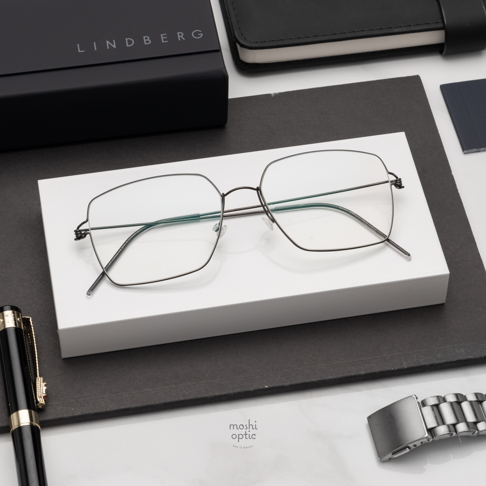 แว่นสายตา Lindberg Air Titanium Rim 092 15E2B KALLE PU9