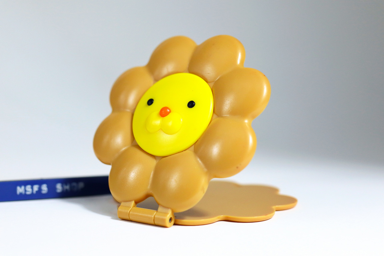 Mister Donut ตลับกระจก Pon de Lion ปี 2005
