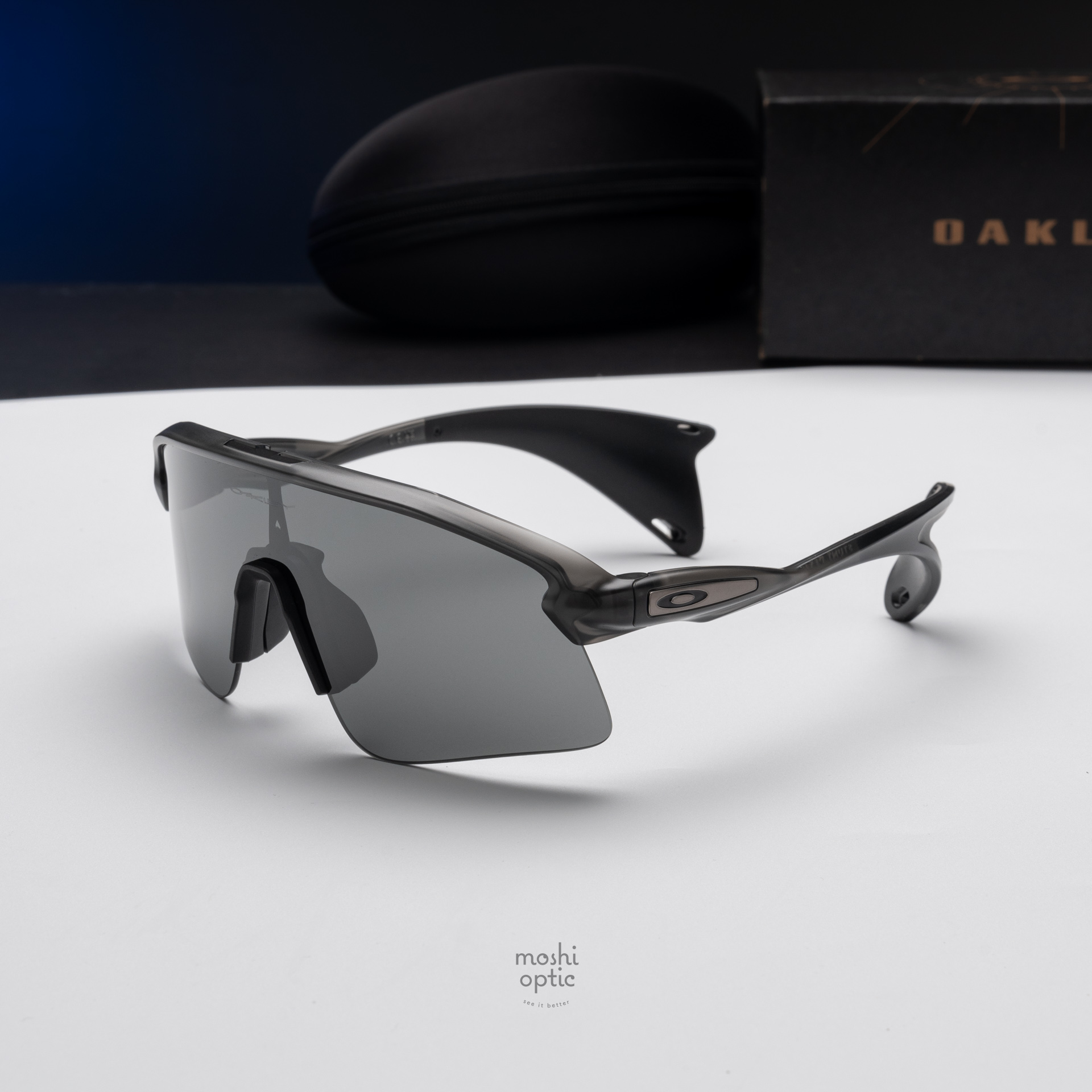 OAKLEY STUNT DEVIL S OO9518-01 Grey Smoke Prizm Black
