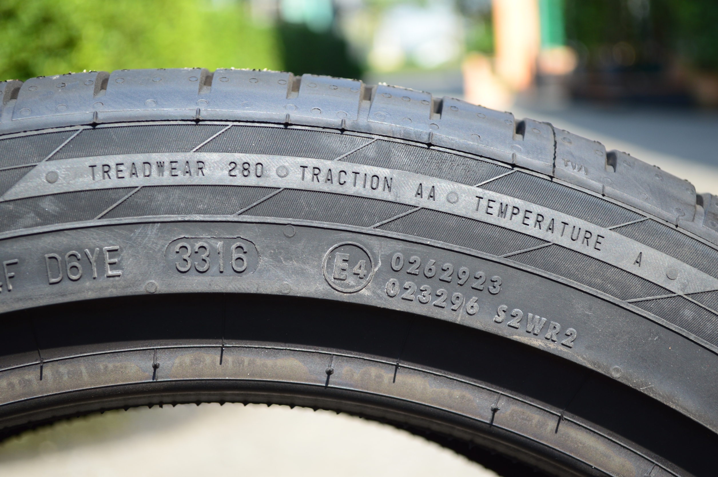 CONTINENTAL CONTACT5 RFT 225/45-18 เส้น 5800 ปกติ 14500