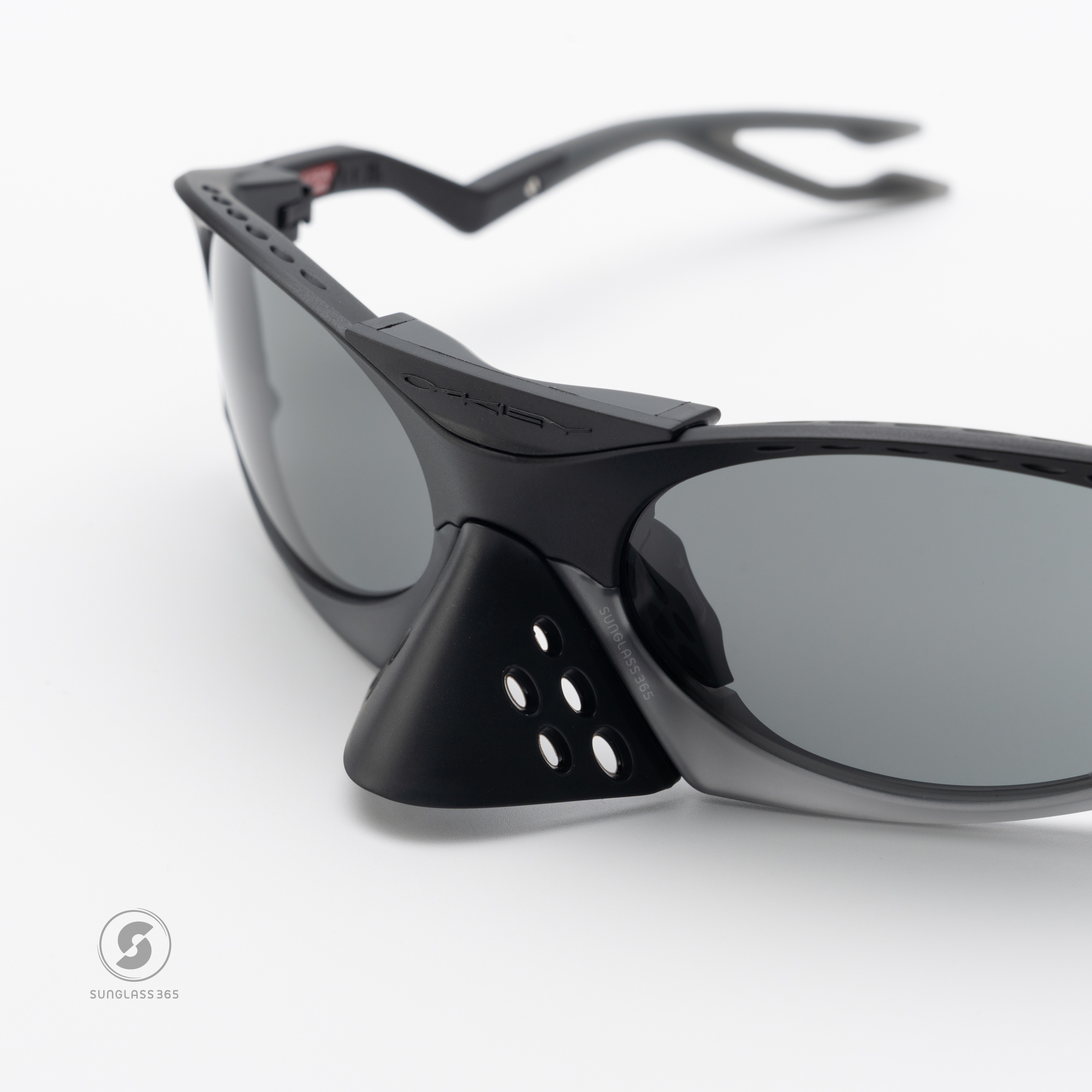 OAKLEY Plantaris OO9437-01 Matte Black Prizm Grey